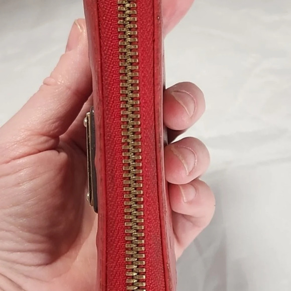 Michael Kors Red Ostrich Leather zipper Wallet Beautiful!  Preloved - Picture 5 of 10